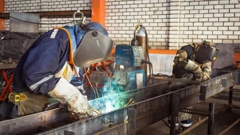 Berufsporträt Metallbauer (Konstruktionstechnik)*